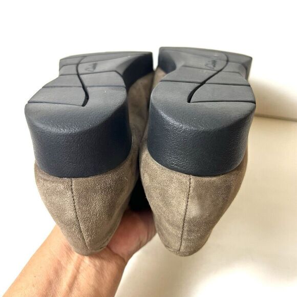 Clarks Artisan Women's 11 M Brown Suede Wedge Comfort Casual Slip On Loafer Shoe - Picture 6 of 10